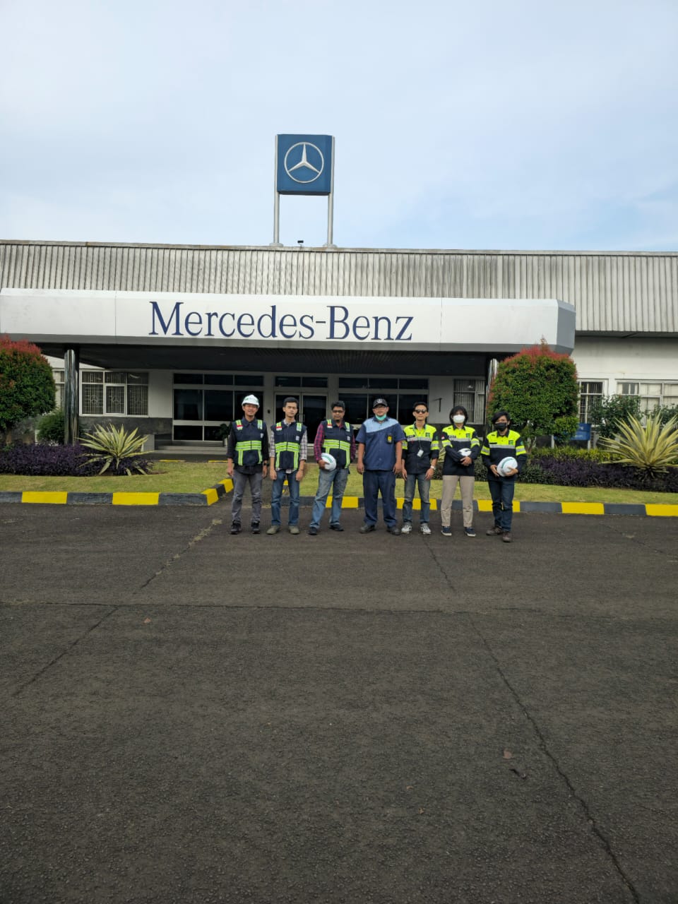 PT MERCEDES-BENZ DISTRIBUTION INDONESIA